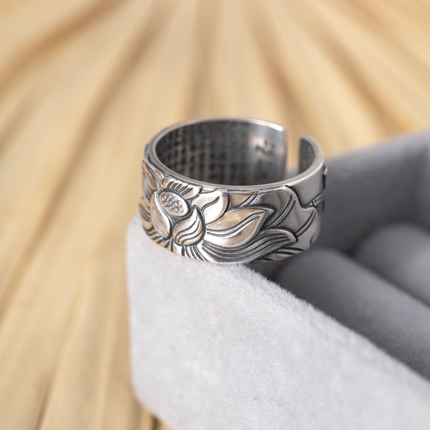 Tranquil Lotus Ring | Stöd bröstcancer