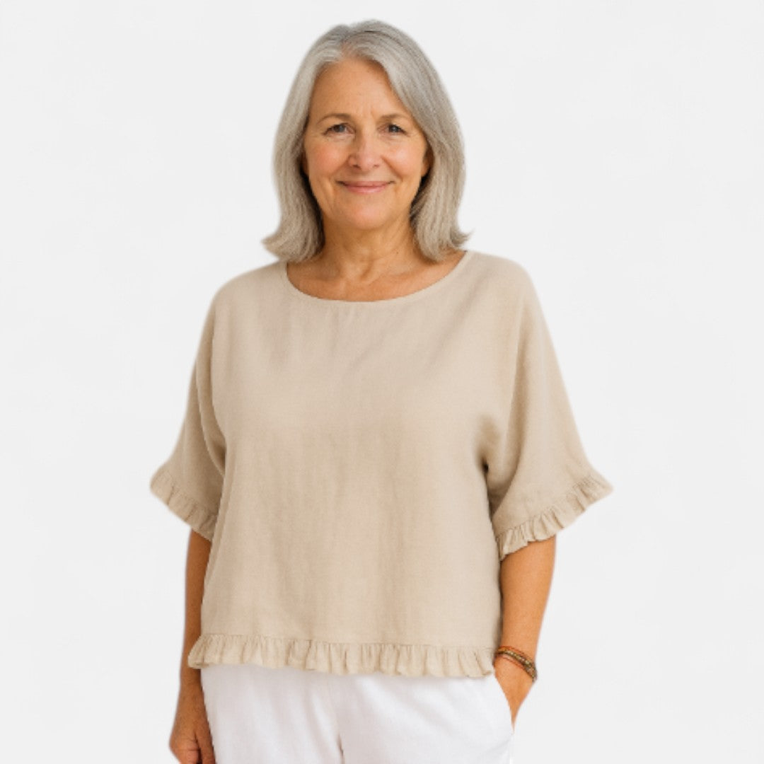 Astrid™ – Blus med avslappnad passform och volanger