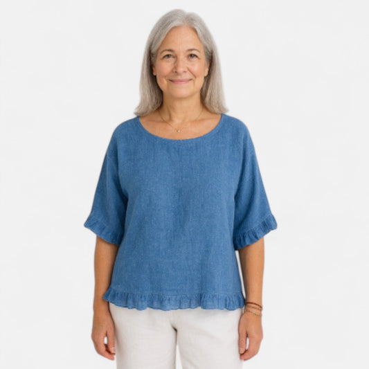Astrid™ – Blus med avslappnad passform och volanger